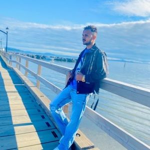 Meet your Posher, Sandeep